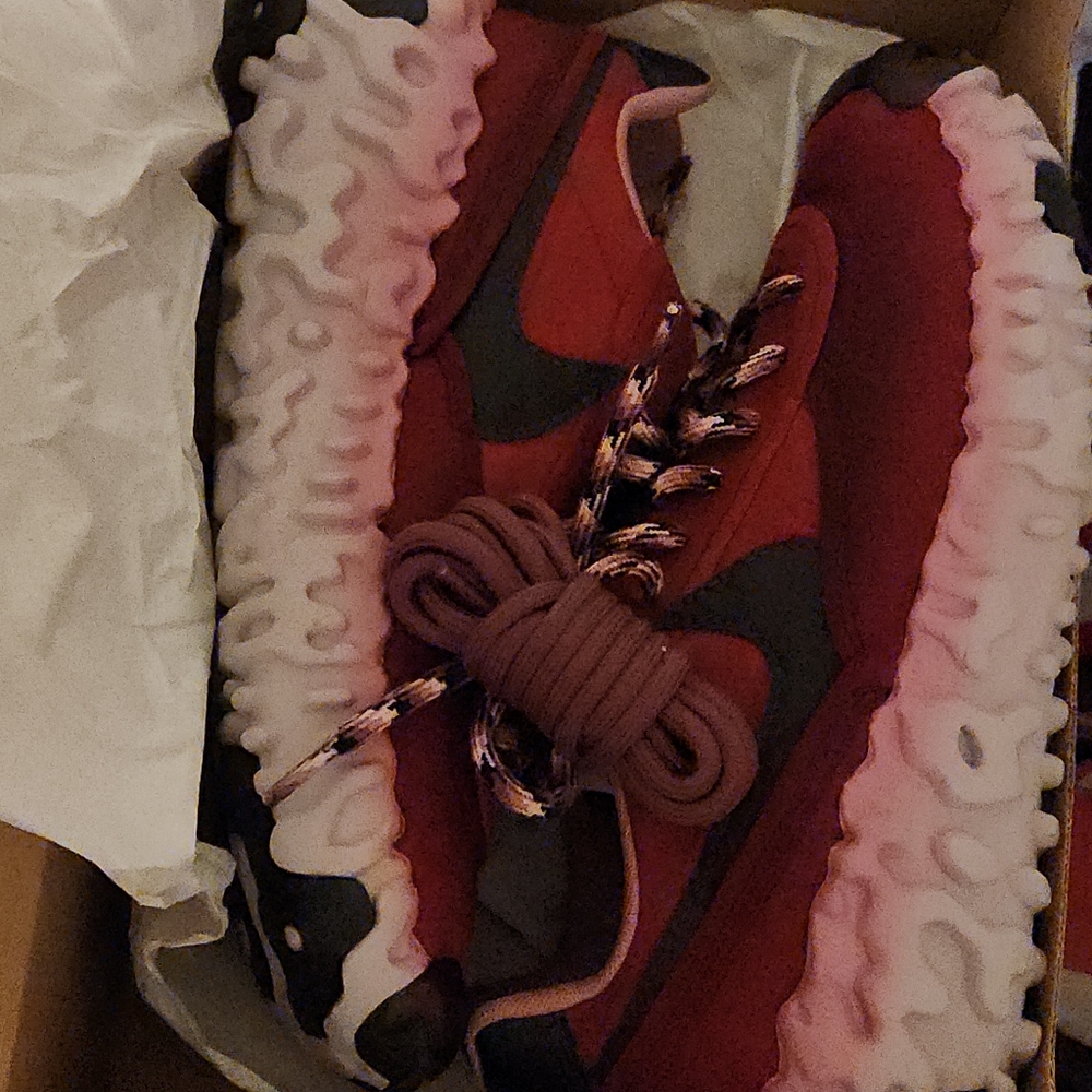 Nike Athletic Shoes Red and Pink